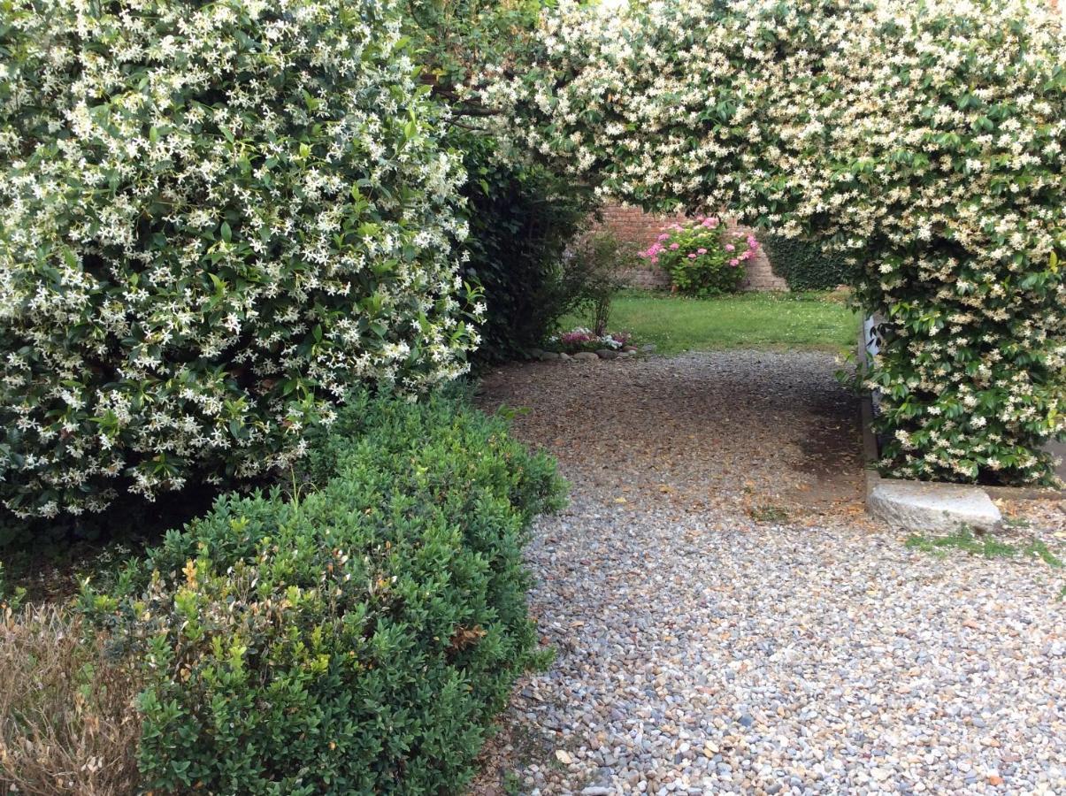 Bed and Breakfast Aria Di Campagna Lodi Exterior foto